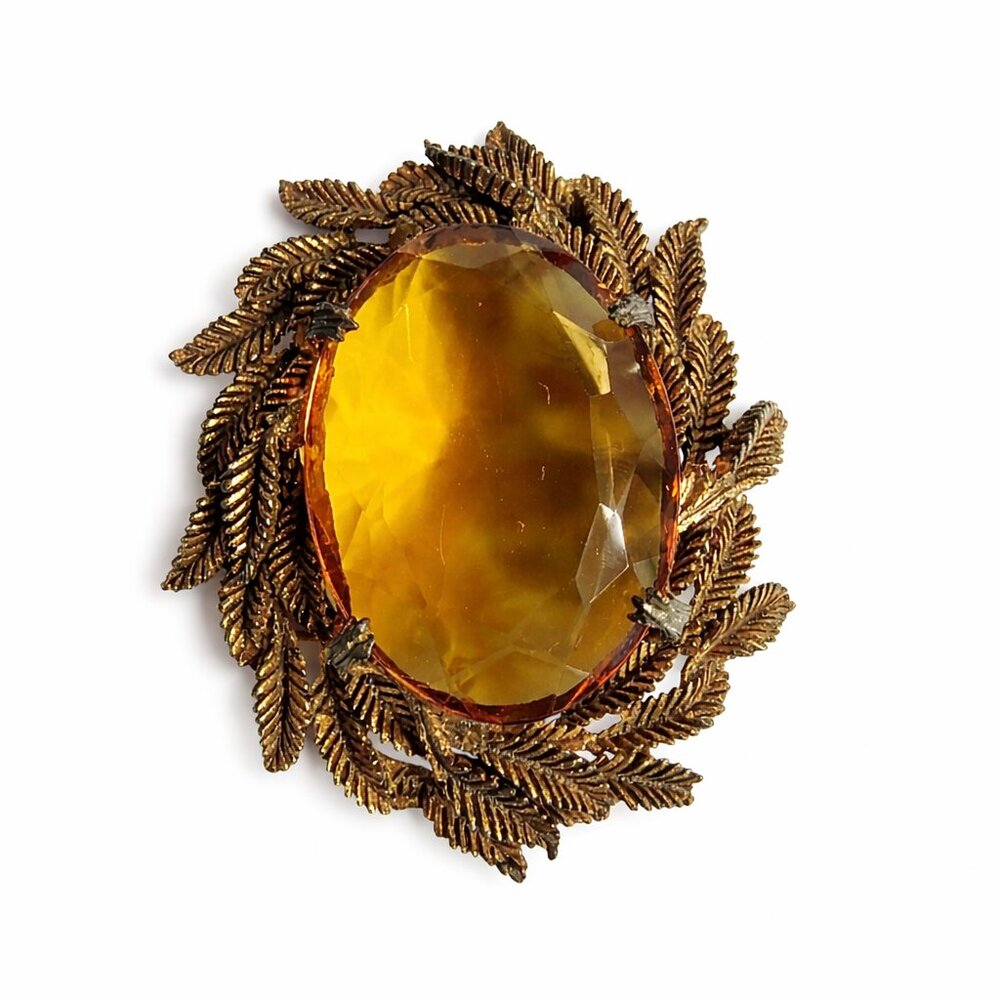 Vintage Mid Century Amber Glass Leaf Wreath‎ Brooch